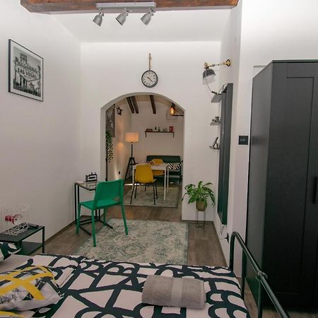 Studio Apartman Dalia Apartment Zagreb Ngoại thất bức ảnh